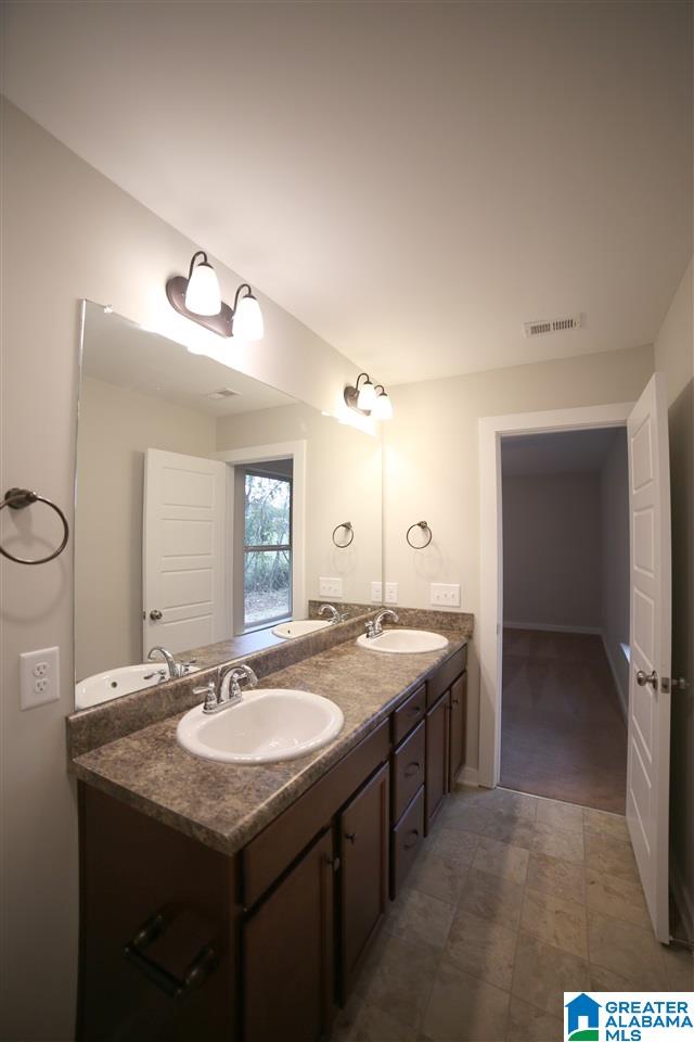 91 Carriage House Road Southwest Bessemer, AL 35022 - Photo 16 of 19