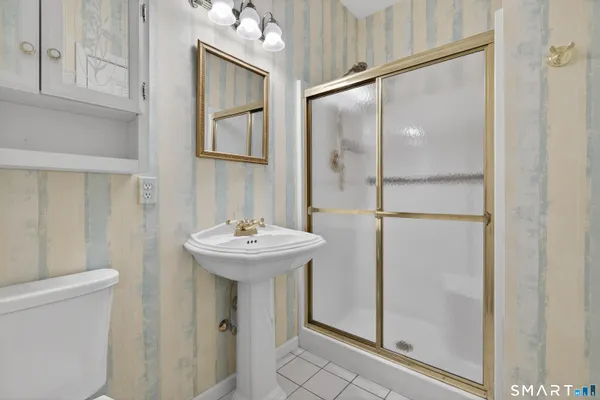 $590,000 | 19 Pequot Court, Unit 19, Monroe, CT 06468