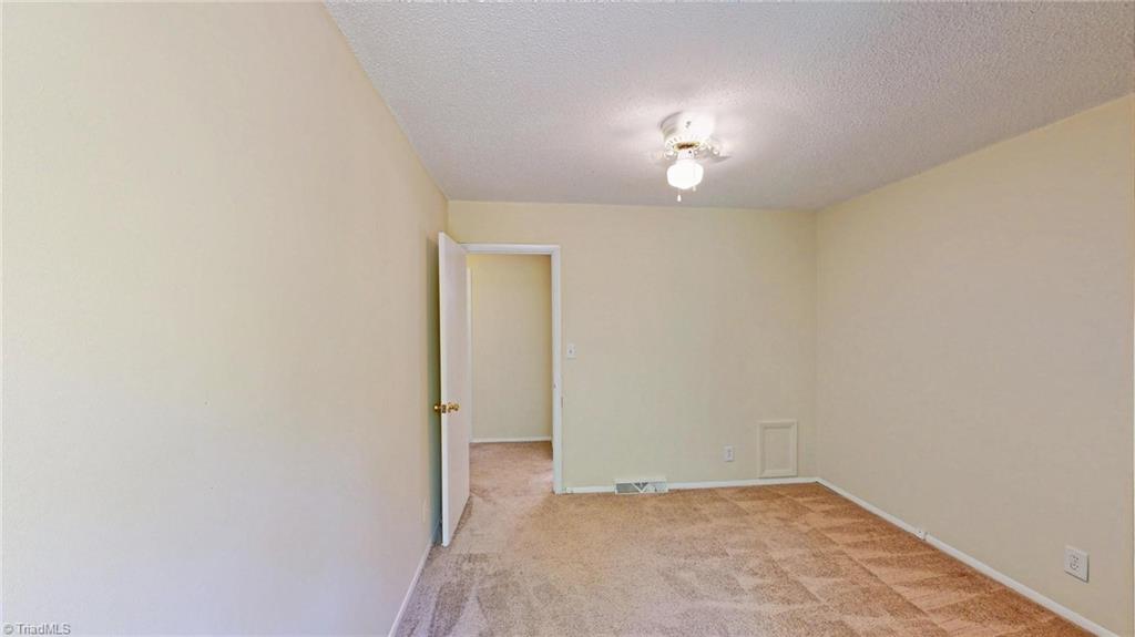 2214 Shadow Valley Road, Unit E High Point, NC 27265 - Photo 28 of 41