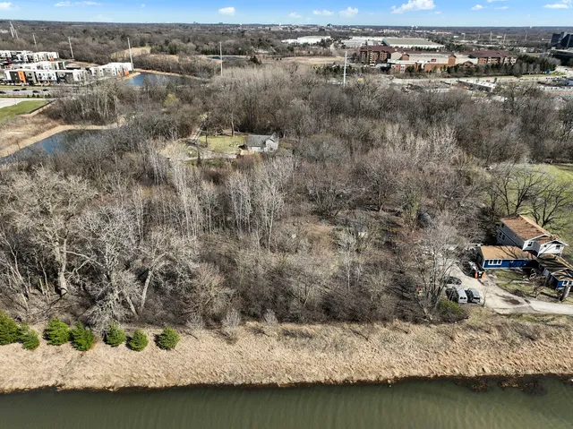 $112,500 | 4-s069 Barclay Drive, Naperville, IL 60563