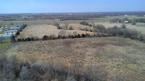 $3,300,000 | 20305 Metcalf Avenue, Bucyrus, KS 66013