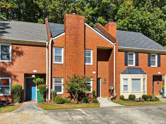 $310,000 | 3153 Corner Oak Drive, Peachtree Corners, GA 30071