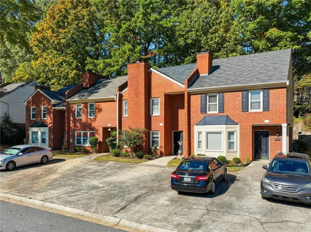 $310,000 | 3153 Corner Oak Drive, Peachtree Corners, GA 30071