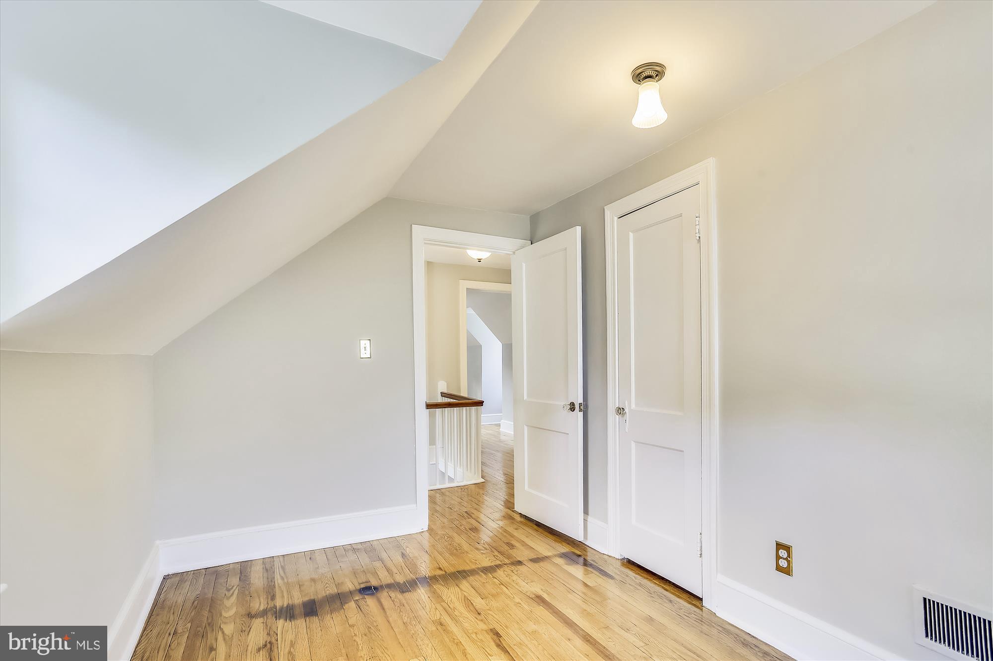 2705 Russell Road Alexandria, VA 22305 - Photo 25 of 45 Bedroom
