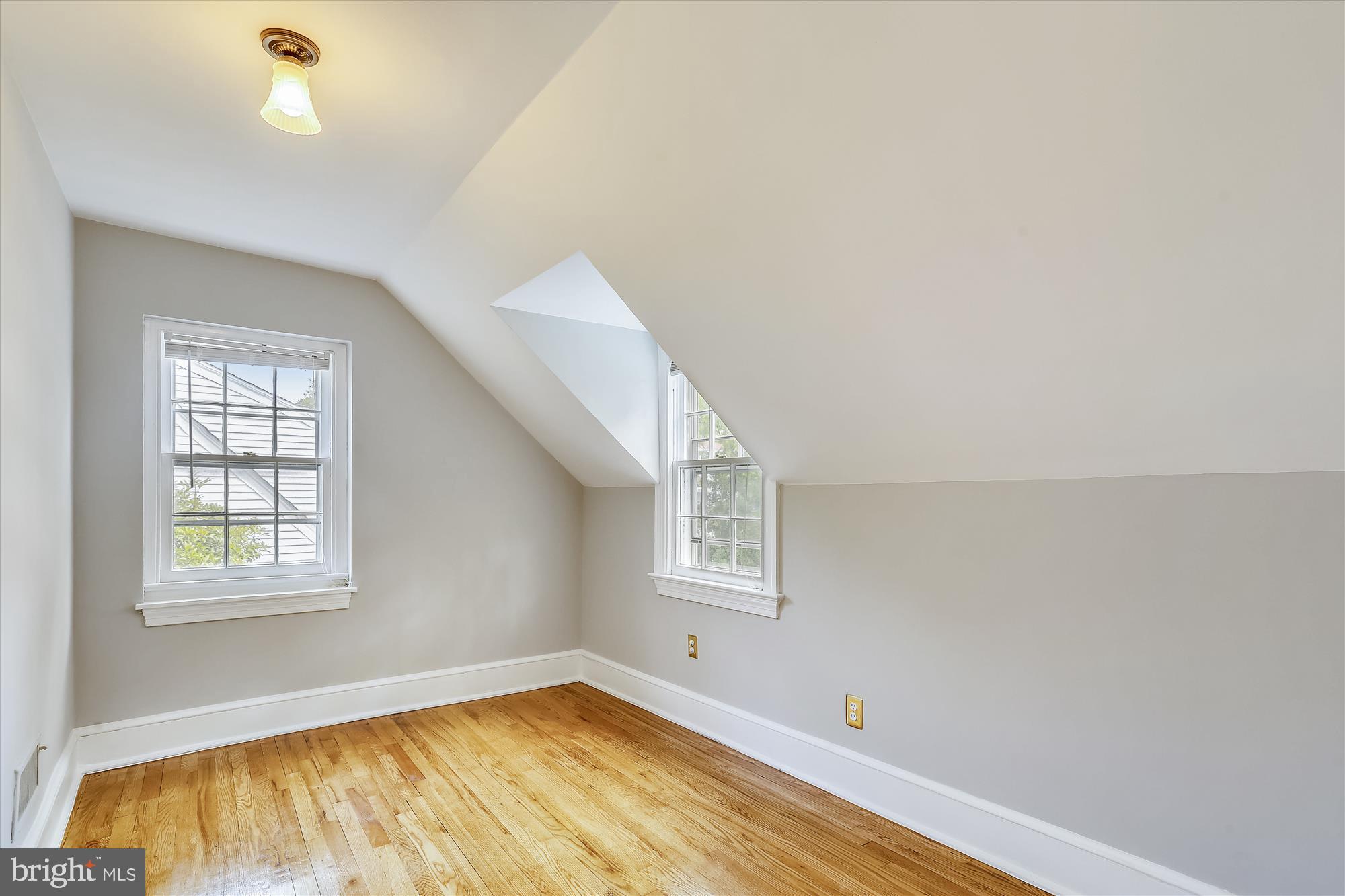 2705 Russell Road Alexandria, VA 22305 - Photo 26 of 45 Bedroom