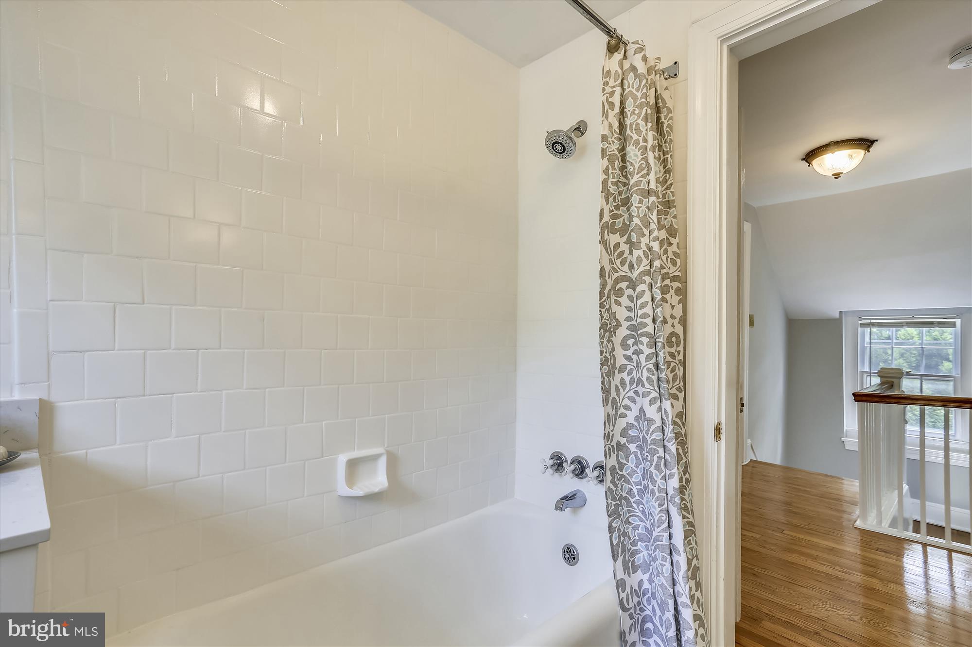 2705 Russell Road Alexandria, VA 22305 - Photo 28 of 45 Upper Level Bath