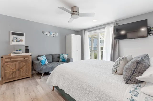 $1,600 | 6 Ashworth Avenue, Unit 15, Hampton, NH 03842