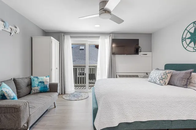 $1,600 | 6 Ashworth Avenue, Unit 15, Hampton, NH 03842