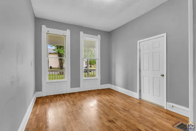 $175,000 | 731 Southwest Lincoln Street, Topeka, KS 66606