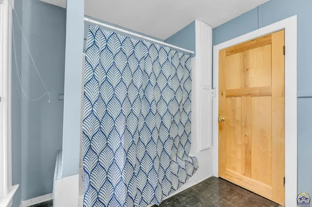 $175,000 | 731 Southwest Lincoln Street, Topeka, KS 66606