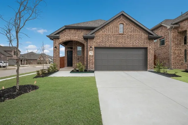 $339,992 | 3941 Lakefield Drive, Heartland, TX 75114