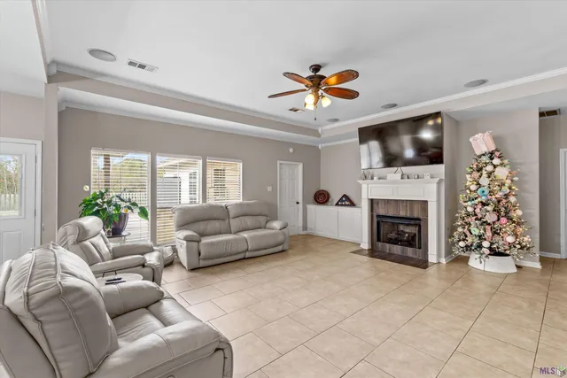 $315,000 | 32425 Savannah Trace, Denham Springs, LA 70726