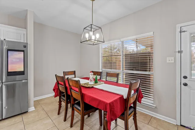 $315,000 | 32425 Savannah Trace, Denham Springs, LA 70726