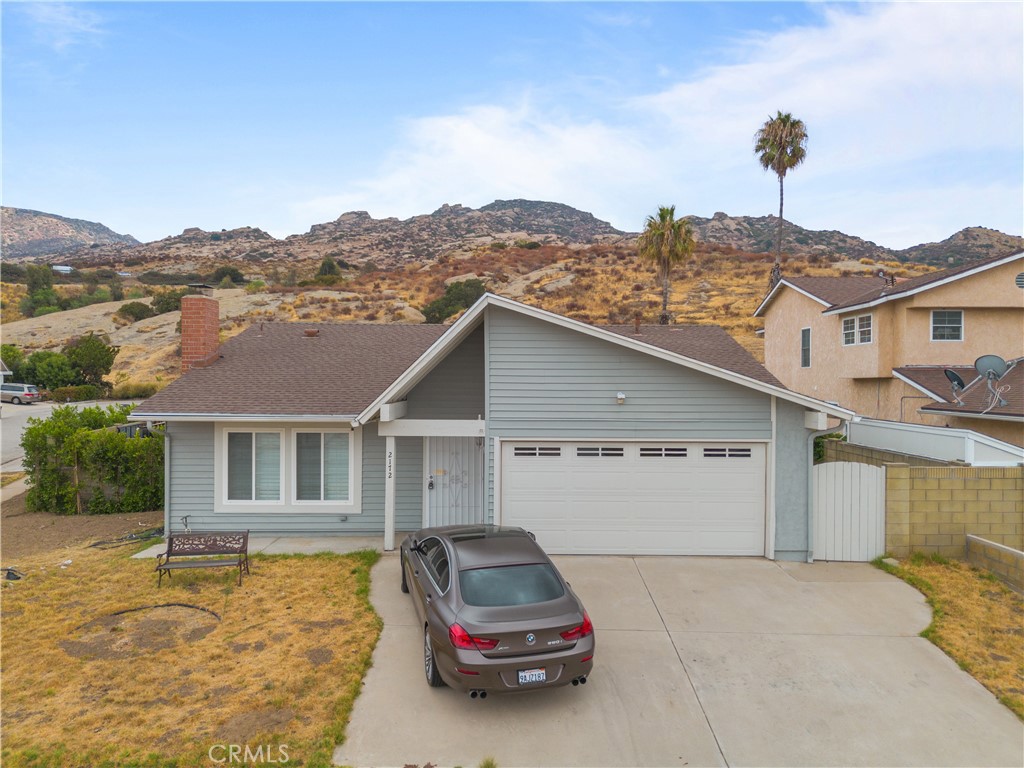 2172 Belhaven Avenue Simi Valley, CA 93063 - Photo 16 of 24 a house view with a garden space