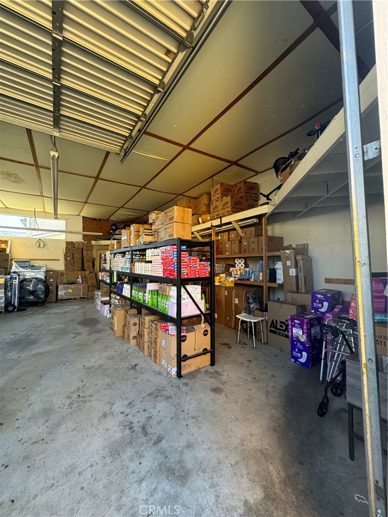 2172 Belhaven Avenue Simi Valley, CA 93063 - Photo 19 of 24 a view of storage and utility room