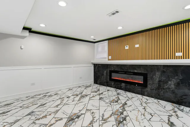 $475,000 | 9410 South Champlain Avenue, Chicago, IL 60619