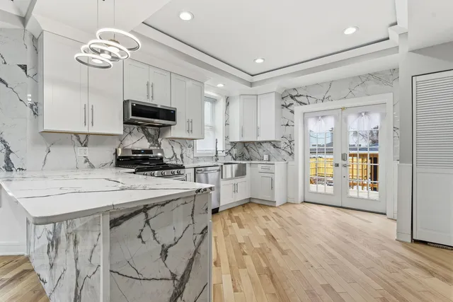 $475,000 | 9410 South Champlain Avenue, Chicago, IL 60619