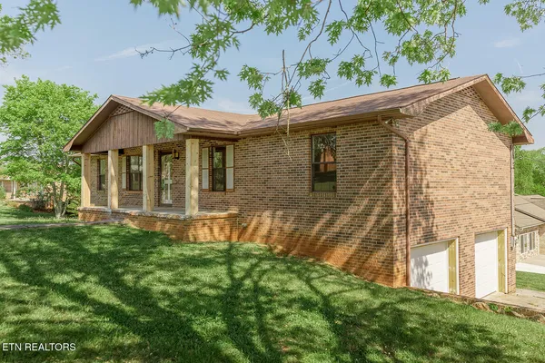 $269,900 | 425 3rd Street, Seymour, TN 37865