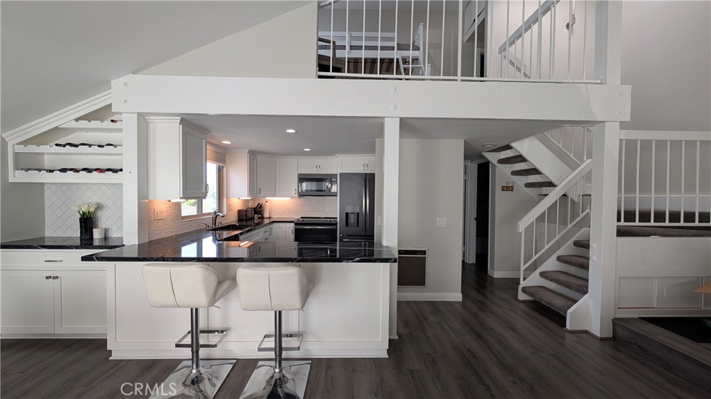 3554 Sunset Lane Oxnard, CA 93035 - Photo 2 of 29 Kitchen + Loft