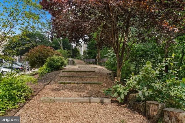 $424,500 | 5902 Mt Eagle Drive, Unit 303, Alexandria, VA 22303