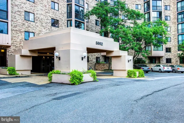 $424,500 | 5902 Mt Eagle Drive, Unit 303, Alexandria, VA 22303