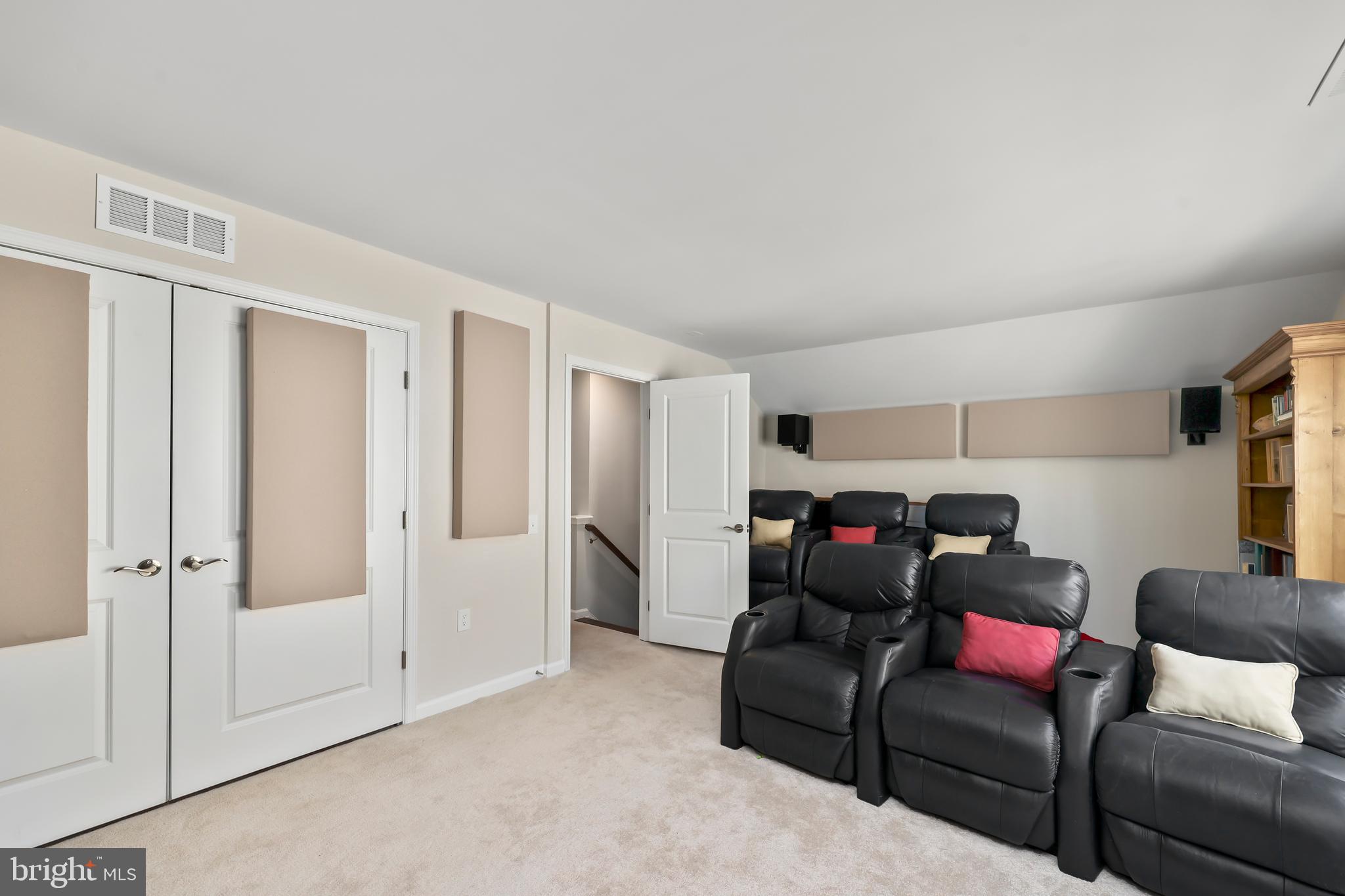 46451 White Top Drive Sterling, VA 20164 - Photo 25 of 59