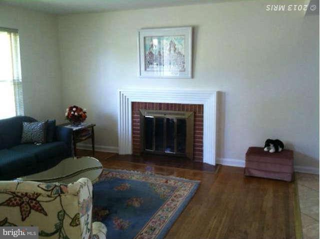 415 Dennis Avenue Silver Spring, MD 20901 - Photo 2 of 6 Living Room