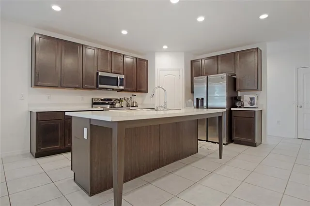 $2,150 | 920 Boca Vista Court, Davenport, FL 33896