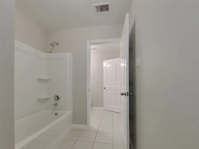 $2,319 | 916 American Monarch Drive, La Marque, TX 77568