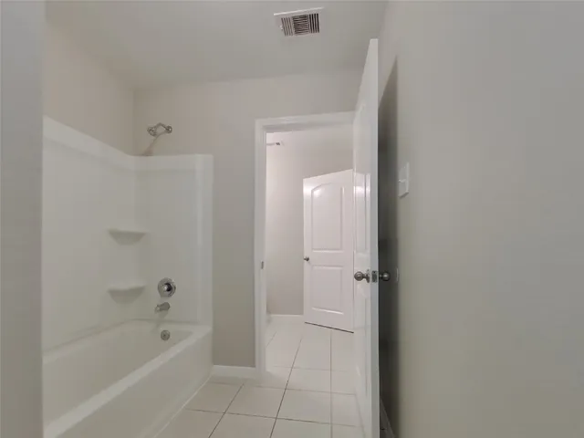 $2,239 | 916 American Monarch Drive, La Marque, TX 77568