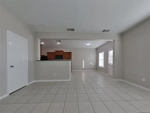 $2,239 | 916 American Monarch Drive, La Marque, TX 77568