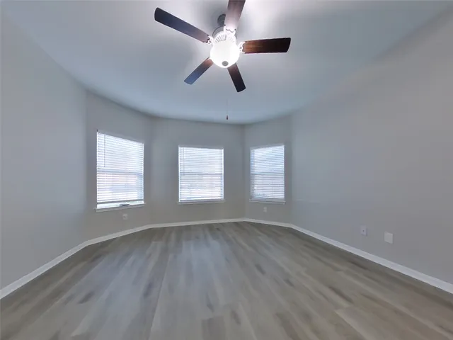 $2,239 | 916 American Monarch Drive, La Marque, TX 77568