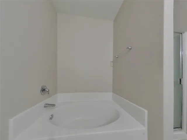 $2,319 | 916 American Monarch Drive, La Marque, TX 77568