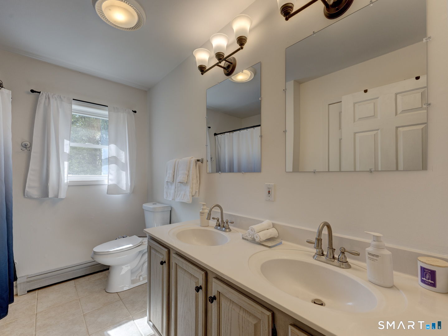 212 South Bedlam Road Mansfield, CT 06250 - Photo 18 of 40 Full bathroom on main level