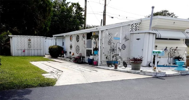 $77,000 | 7801 34th Avenue North, Unit 3, St. Petersburg, FL 33710