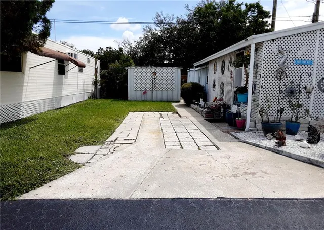 $77,000 | 7801 34th Avenue North, Unit 3, St. Petersburg, FL 33710