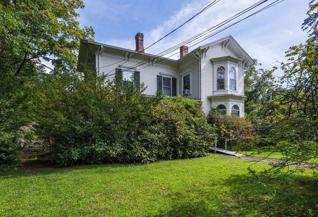 36 Lyman Road Northampton, MA 01060 - Photo 5 of 40 Gallery Image 5