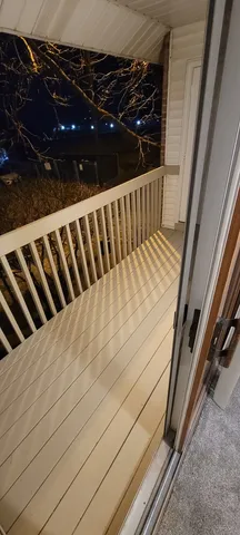 $1,900 | 1384 Cunat Court, Unit 2A, Lake In The Hills, IL 60156