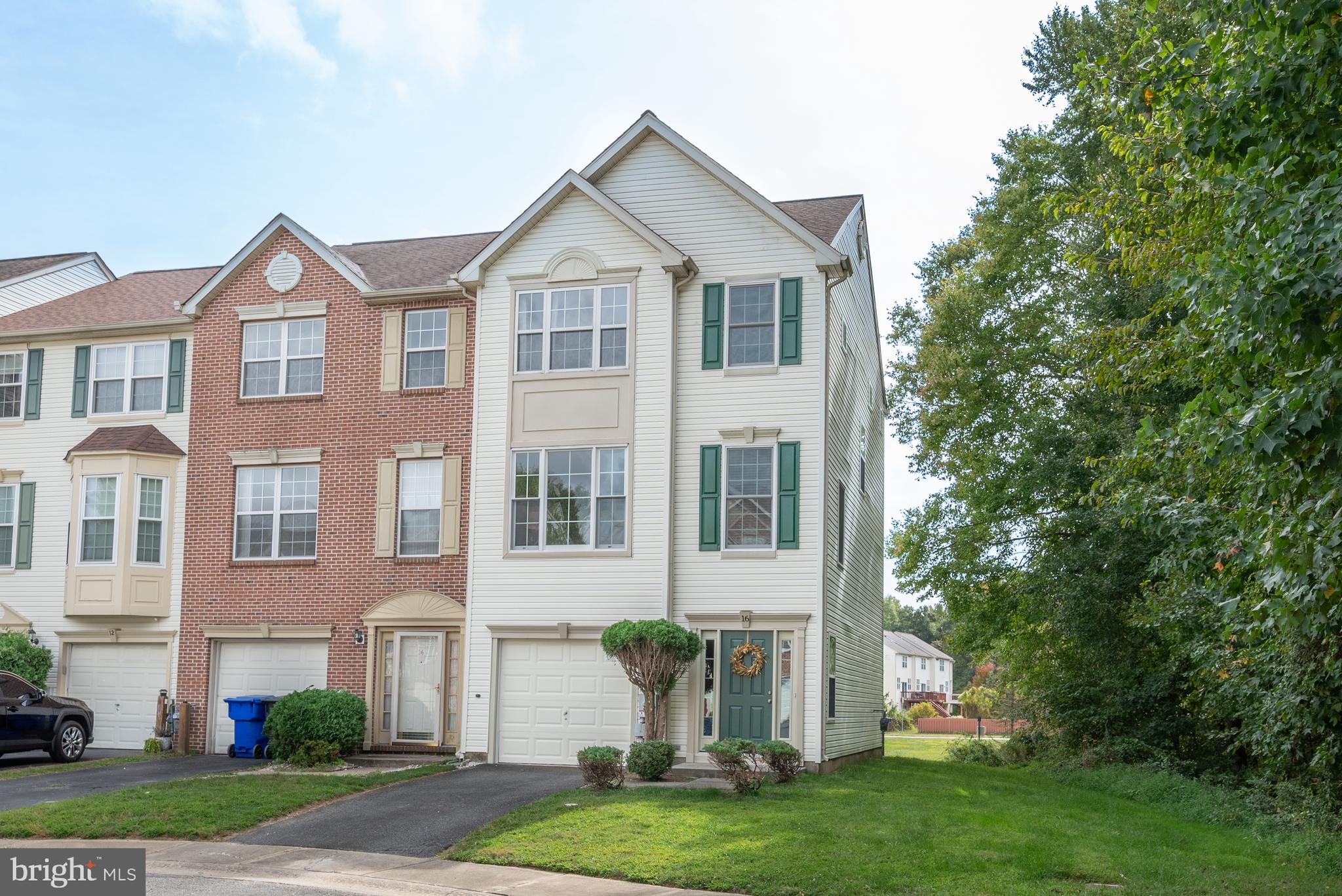 16 Shane Circle Bear, DE 19701 - Photo 2 of 30