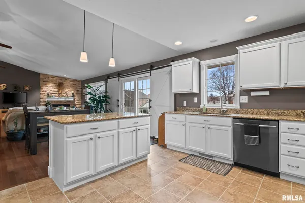 $460,000 | 1115 Lost Tree Drive, Sherman, IL 62684