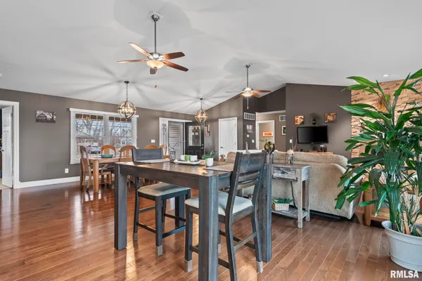 $460,000 | 1115 Lost Tree Drive, Sherman, IL 62684