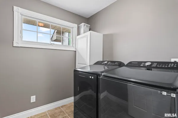 $460,000 | 1115 Lost Tree Drive, Sherman, IL 62684