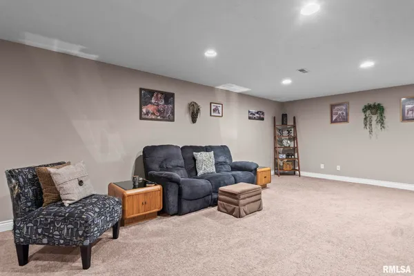 $460,000 | 1115 Lost Tree Drive, Sherman, IL 62684