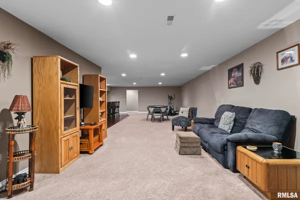 $460,000 | 1115 Lost Tree Drive, Sherman, IL 62684