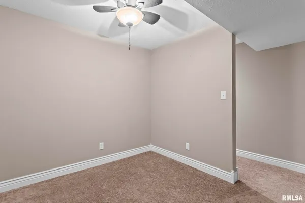 $460,000 | 1115 Lost Tree Drive, Sherman, IL 62684