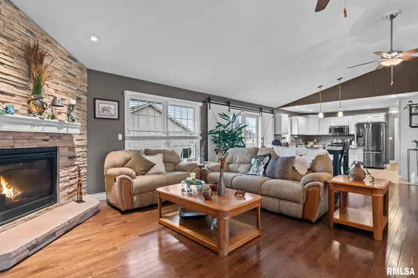 $460,000 | 1115 Lost Tree Drive, Sherman, IL 62684