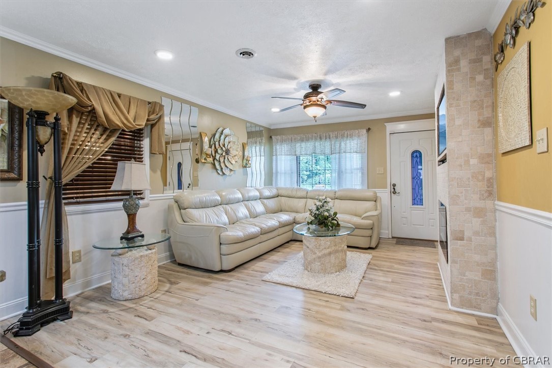 259 Clubhouse Road Dendron, VA 23839 - Photo 6 of 50 Gallery Image 6