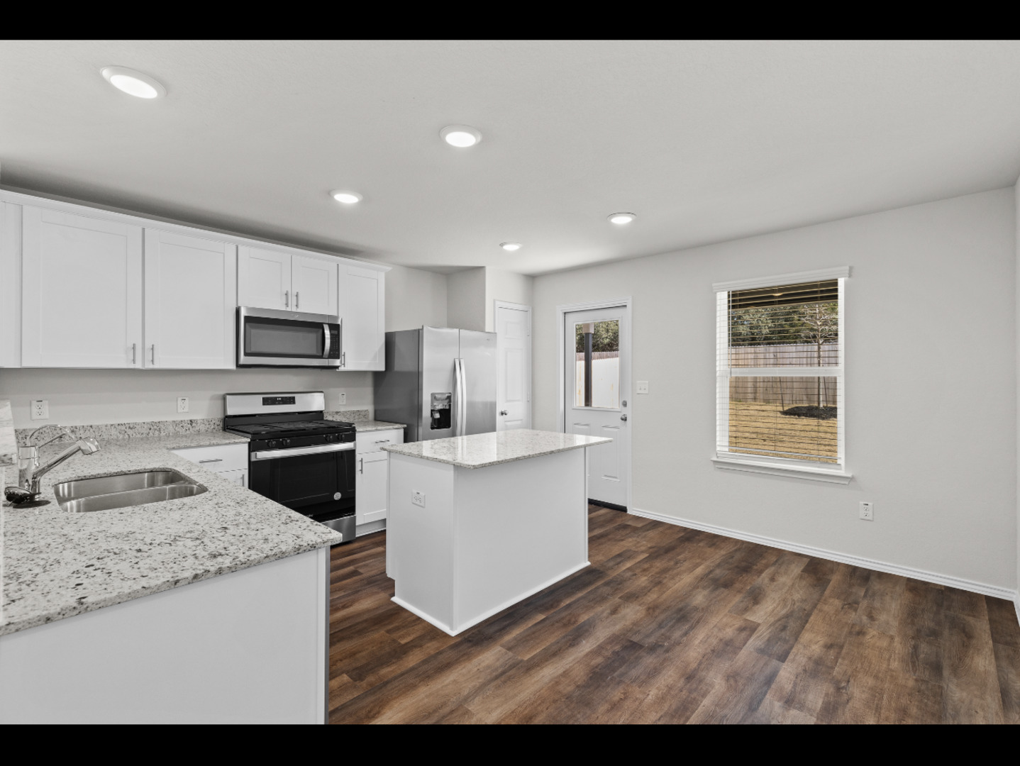 11614 Long Rider San Antonio, TX 78254 - Photo 4 of 21