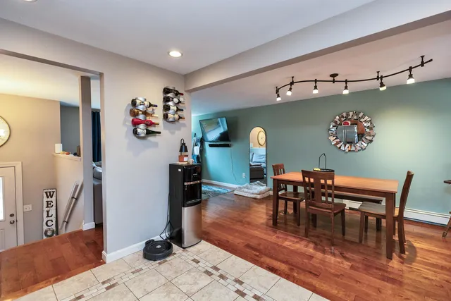 $3,850 | 52 Jonathan Lane, Manchester, NH 03104