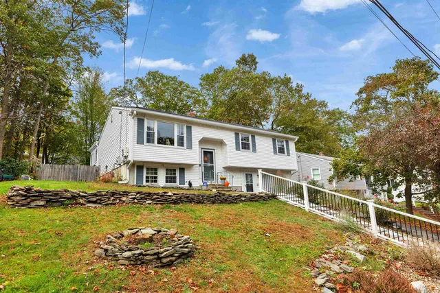 $3,850 | 52 Jonathan Lane, Manchester, NH 03104